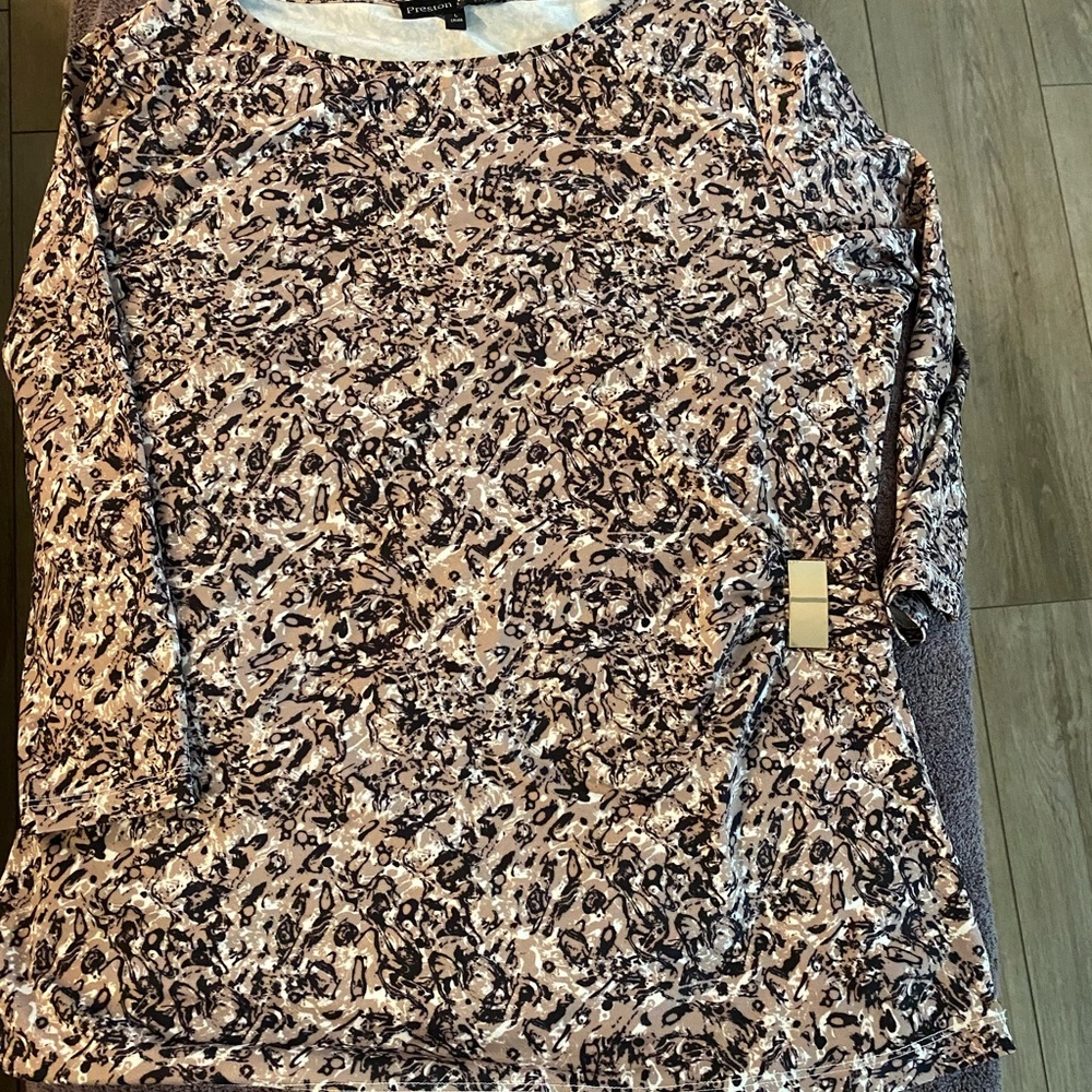 Beautiful black/white /beige top.  Excellent condition.  Size Large.